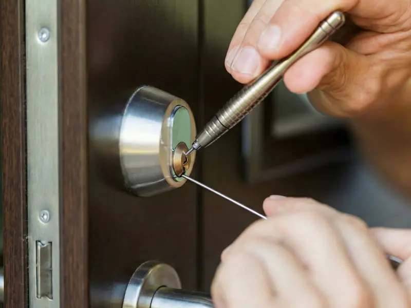 Chaveiro residencial em Chapecó – abertura de porta e troca de fechadura
